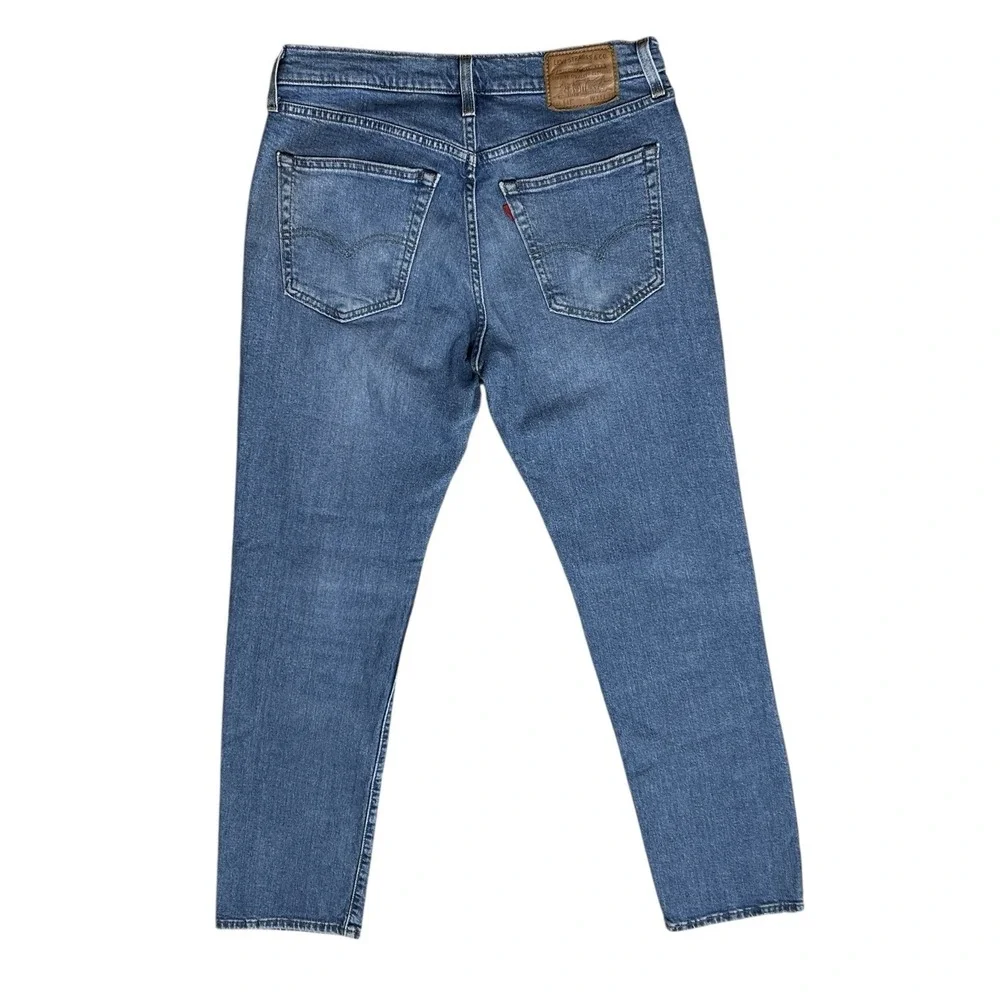 LEVI'S 541 Athletic Taper Jeans Mens 31x32 Premium Stretch Medium Wash Denim
